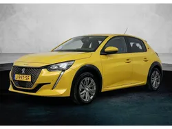 Geel Gebruikt 2020 Peugeot e-208 Allure Hatchback | € 16.420 (Eerlijke prijs)