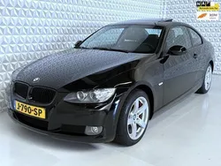 Zwart Gebruikt 2008 BMW 320 Coupé | € 5.999 (Eerlijke prijs)