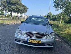 Grijs Gebruikt 2003 Mercedes E500 Sedan | € 6.950 (Eerlijke prijs)