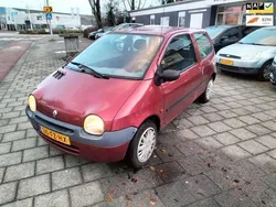 Rood Gebruikt 2000 Renault Twingo Hatchback | € 749 (Eerlijke prijs)