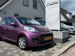 Paars Gebruikt 2014 Peugeot 107 Active Hatchback | € 3.950 (Eerlijke prijs)