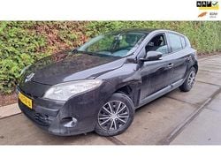Zwart Gebruikt 2009 Renault Mégane III Expression Hatchback | € 2.100 (Goede deal)