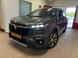 Grijs Gebruikt 2023 Suzuki SX4 S-Cross Style SUV | € 27.999 (Eerlijke prijs)