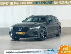 Grijs, metallic lak Gebruikt 2022 Volvo V60 R-Design Stationwagen | € 24.450 (Goede deal)
