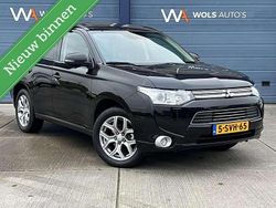 Zwart Gebruikt 2013 Mitsubishi Outlander P-HEV Instyle SUV | € 11.640 (Eerlijke prijs)