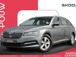 Grijs Gebruikt 2023 Skoda Superb Business Line Stationwagen | € 28.450 (Eerlijke prijs)