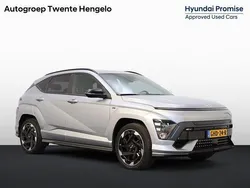 Grijs, metallic lak Gebruikt 2024 Hyundai Kona Edition SUV | € 38.450 (Goede deal)