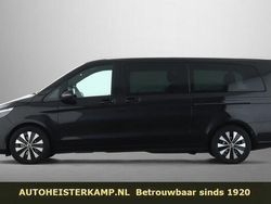Zwart Gebruikt 2023 Mercedes V220 Edition MPV | € 49.950 (Goede deal)