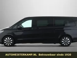 Zwart Gebruikt 2023 Mercedes V220 Edition MPV | € 49.950 (Goede deal)