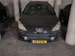 Zwart Gebruikt 2007 Peugeot 307 Premium MPV | € 1.000 (Eerlijke prijs)