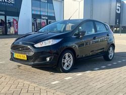 Zwart Gebruikt 2014 Ford Fiesta Titanium Hatchback | € 9.150 (Eerlijke prijs)