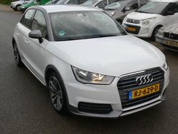 Wit (metallic) Gebruikt 2018 Audi A1 Sportback Hatchback | € 14.750 (Eerlijke prijs)