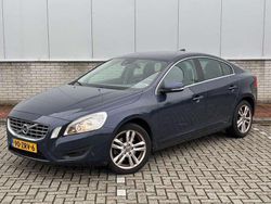 Blauw Gebruikt 2013 Volvo S60 Momentum Sedan | € 13.995 (Eerlijke prijs)