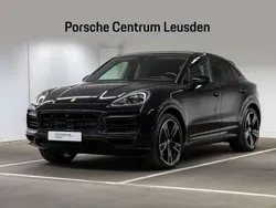 Zwart, metallic lak Gebruikt 2022 Porsche Cayenne SUV | € 84.900 (Eerlijke prijs)