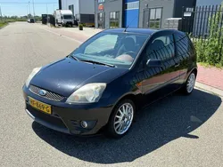Zwart, metallic lak Gebruikt 2008 Ford Fiesta Ambiente Hatchback | € 1.250 (Eerlijke prijs)