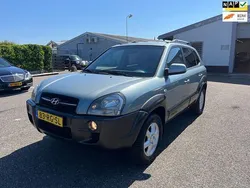 Grijs Gebruikt 2005 Hyundai Tucson Dynamiq SUV | € 2.549 (Eerlijke prijs)