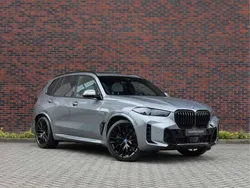 Grijs, metallic lak Gebruikt 2023 BMW X5 M Sport SUV | € 92.950 (Duur)