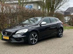 Zwart Gebruikt 2018 Volvo V40 Business Edition Stationwagen | € 18.950 (Super prijs)