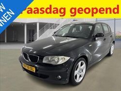 Zwart, metallic lak Gebruikt 2006 BMW 116 Hatchback | € 3.499 (Eerlijke prijs)