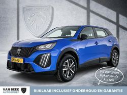Blauw (metallic) Gebruikt 2024 Peugeot e-2008 Style SUV | € 26.900 (Iets duurder)