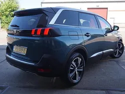 Groen Gebruikt 2017 Peugeot 5008 GT-line MPV | € 16.995 (Iets duurder)