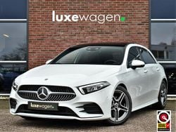 Wit (metallic) Gebruikt 2019 Mercedes A180 AMG Hatchback | € 25.900 (Eerlijke prijs)