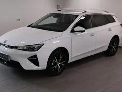 Wit Nieuw 2025 MG MG5 EV Long Range Luxury Stationwagen | € 26.945 (Eerlijke prijs)