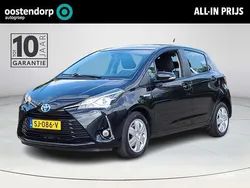 Zwart Gebruikt 2017 Toyota Yaris Hatchback | € 14.950 (Eerlijke prijs)