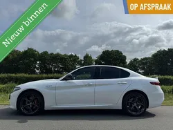 Wit, metallic lak Gebruikt 2020 Alfa Romeo Giulia Veloce Sedan | € 42.950 (Iets duurder)
