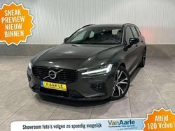 Grijs Gebruikt 2021 Volvo V60 R-Design Stationwagen | € 24.450 (Goede deal)