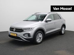 Grijs Gebruikt 2022 VW T-Roc Life SUV | € 26.900 (Goede deal)