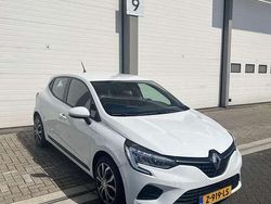 Wit Gebruikt 2022 Renault Clio V Zen Hatchback | € 11.500 (Super prijs)
