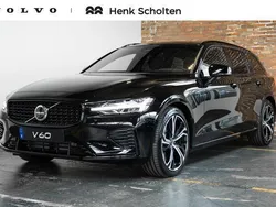 Zwart Nieuw 2025 Volvo V60 Plus Stationwagen | € 64.427 (Duur)