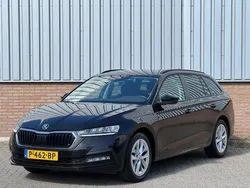 Zwart Gebruikt 2022 Skoda Octavia Business Line Stationwagen | € 15.950 (Super prijs)