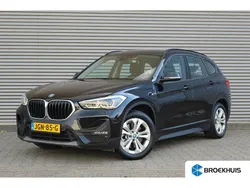 Zwart Gebruikt 2022 BMW X1 Executive SUV | € 27.395 (Super prijs)