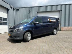Blauw Gebruikt 2018 Mercedes Vito MPV | € 11.999 (Goede deal)