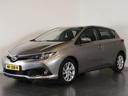 Grijs Gebruikt 2016 Toyota Auris Trend Hatchback | € 12.950 (Eerlijke prijs)