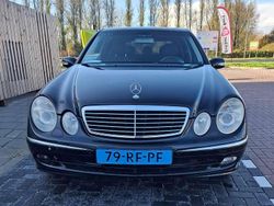 Zwart Gebruikt 2005 Mercedes E220 Sedan | € 8.450