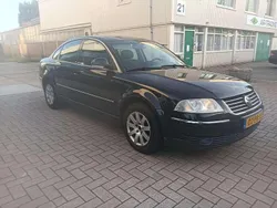 Zwart Gebruikt 2004 VW Passat Sedan | € 1.999 (Duur)
