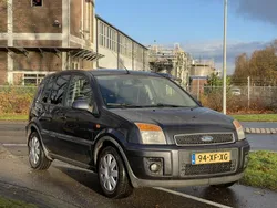 Grijs Gebruikt 2007 Ford Fusion Futura MPV | € 2.450