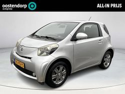 Grijs Gebruikt 2011 Toyota iQ Hatchback | € 7.945 (Eerlijke prijs)