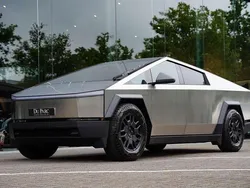 Grijs Nieuw 2024 Tesla Cybertruck SUV | € 109.888