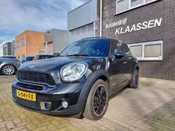 Zwart, metallic lak Gebruikt 2011 Mini Cooper S Countryman Chili SUV | € 10.950 (Eerlijke prijs)