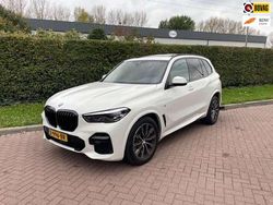 Wit Gebruikt 2022 BMW X5 Executive SUV | € 69.950 (Eerlijke prijs)