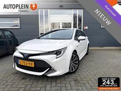 Wit Gebruikt 2019 Toyota Corolla Executive Stationwagen | € 14.995 (Eerlijke prijs)