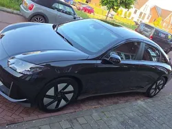 Blauw Nieuw 2024 Hyundai Ioniq 6 Style Sedan | € 27.500 (Super prijs)