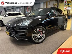 Zwart Gebruikt 2014 Porsche Macan Turbo SUV | € 34.900 (Eerlijke prijs)