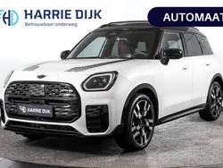 Wit, metallic lak Gebruikt 2024 Mini John Cooper Works Countryman SUV | € 45.995 (Eerlijke prijs)