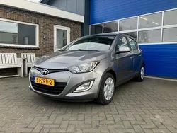 Grijs Gebruikt 2013 Hyundai i20 Hatchback | € 5.450 (Eerlijke prijs)