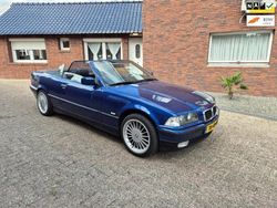 Blauw (metallic) Gebruikt 2000 BMW 318 Cabriolet Executive Cabriolet | € 9.950